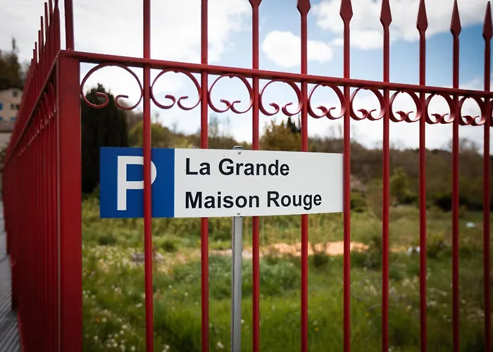 La Grande Maison Rouge شقة *